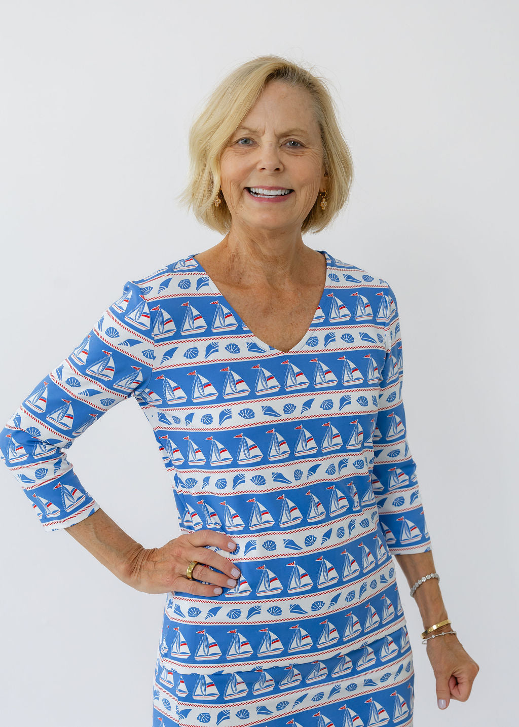 V Crew Tee - Sailboats & Shells