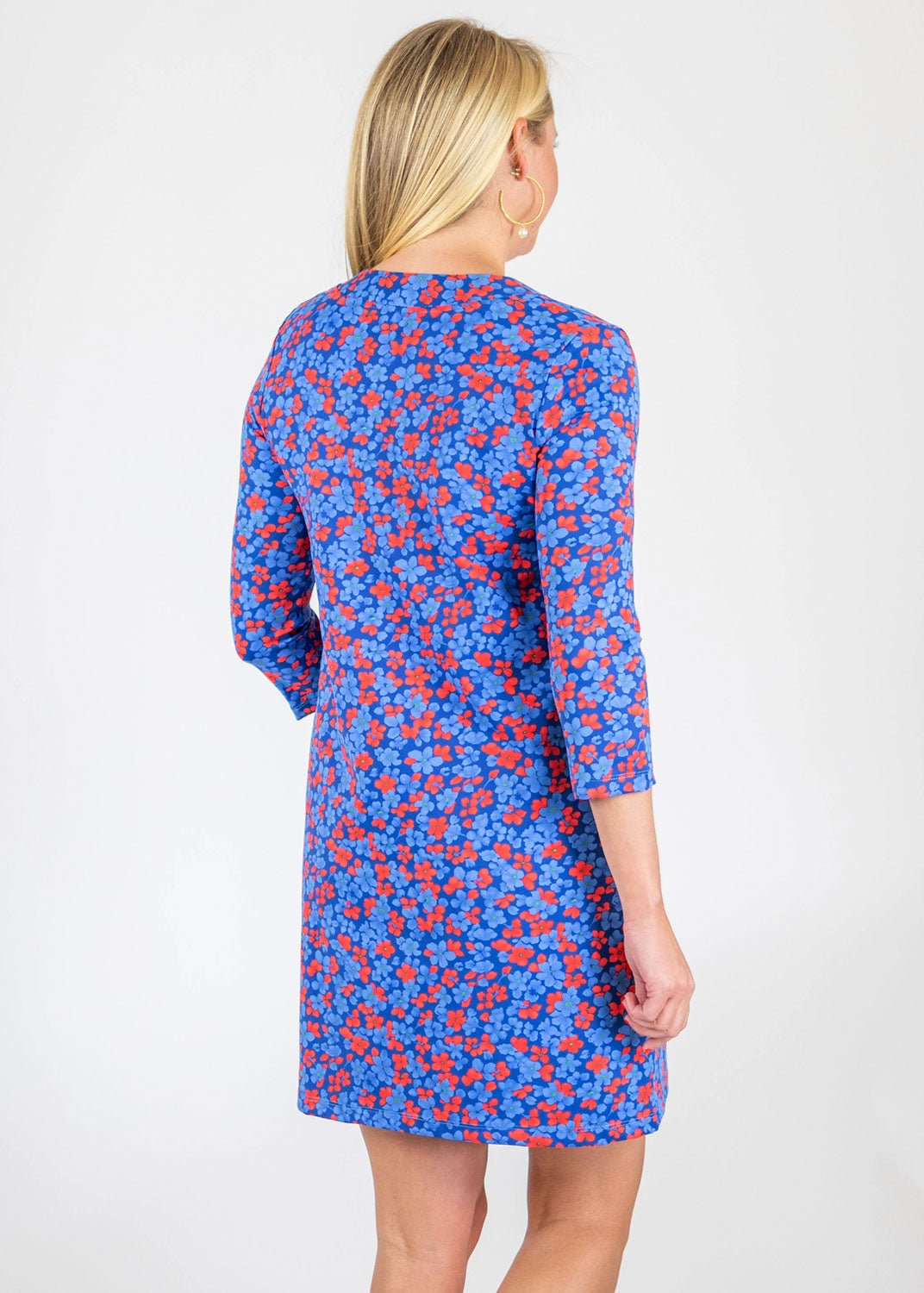 lucille-dress-3-4-sleeve-back-floral-blue-red_4eda7df4-a67a-431e-98fd-319c1f858615-532849.jpg